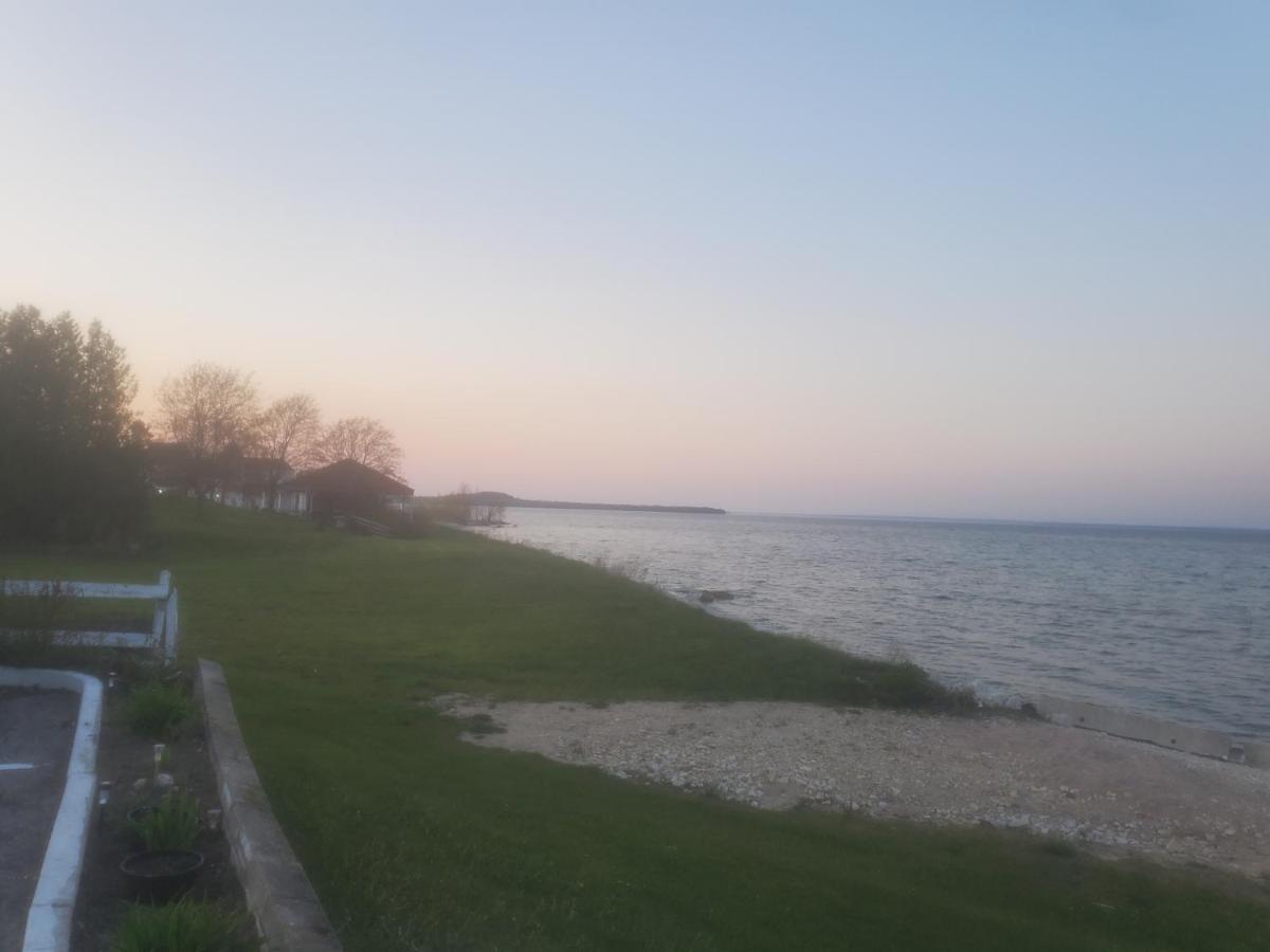 Bayview Lakefront Saint-Ignace