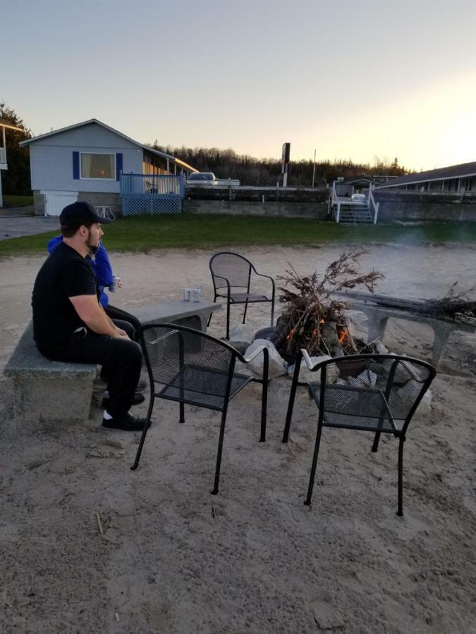 Bayview Lakefront * Saint-Ignace